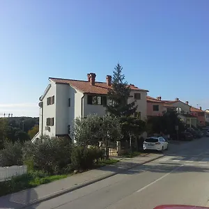 https://apartments-liliana-pula.pula-hotels.org